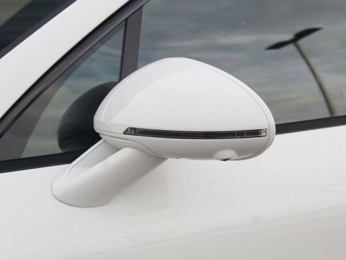 New 2025 Porsche Macan S image 14