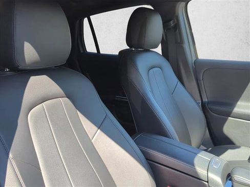 Used 2022 Mercedes-Benz GLA 250 GLA 250 w/ Premium Package Lite image 23