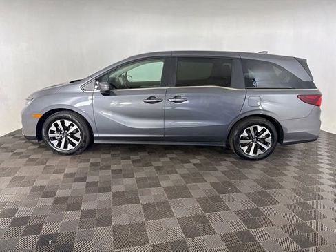 Certified 2025 Honda Odyssey EX-L image 10
