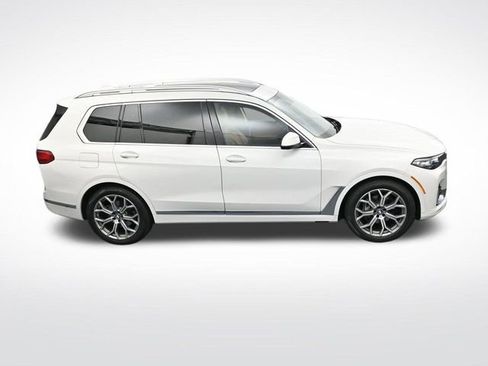 Used 2022 BMW X7 xDrive40i w/ Premium Package image 21