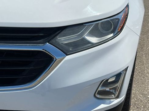 Used 2019 Chevrolet Equinox LS FWD image 11