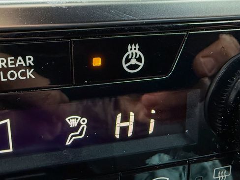 Certified 2024 Nissan Pathfinder Platinum w/ Cargo Package image 14