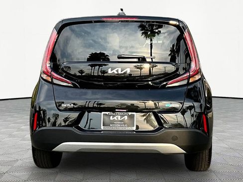 Certified 2025 Kia Soul EX FWD image 4
