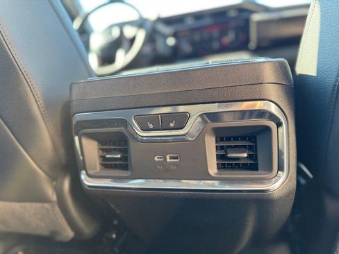 Used 2025 GMC Sierra 3500 Denali AWD/4WD image 29