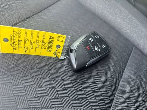 Used 2023 GMC Sierra 1500 Elevation image 30