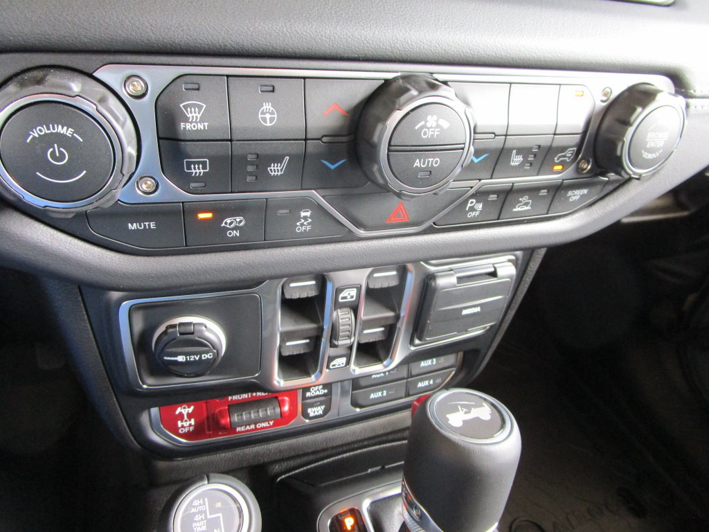 New 2026 Jeep Wrangler Unlimited Rubicon 392 w/ Quick Order Package 27X Moab AWD/4WD image 40