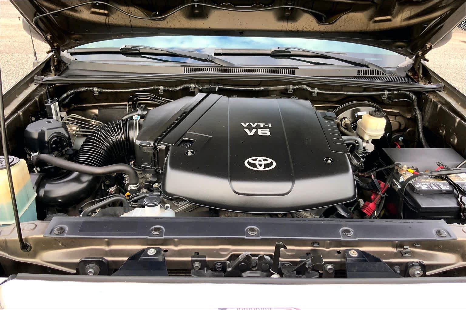 Used 2013 Toyota Tacoma PreRunner w/ SR5 Pkg RWD image 30
