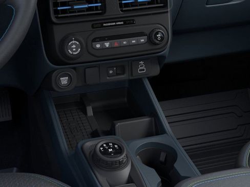 New 2025 Ford Maverick Lobo image 17