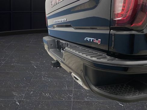 Used 2023 GMC Sierra 1500 AT4 image 39