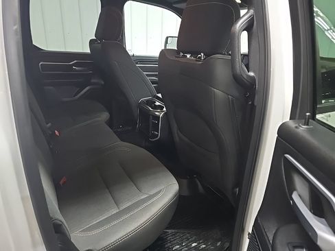 Used 2021 RAM 1500 Big Horn AWD/4WD image 17