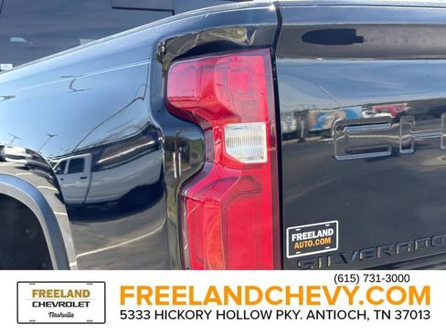 Used 2021 Chevrolet Silverado 2500 LTZ w/ LTZ Plus Package image 14