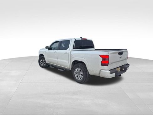 Used 2023 Nissan Frontier SV w/ Tow Package image 5