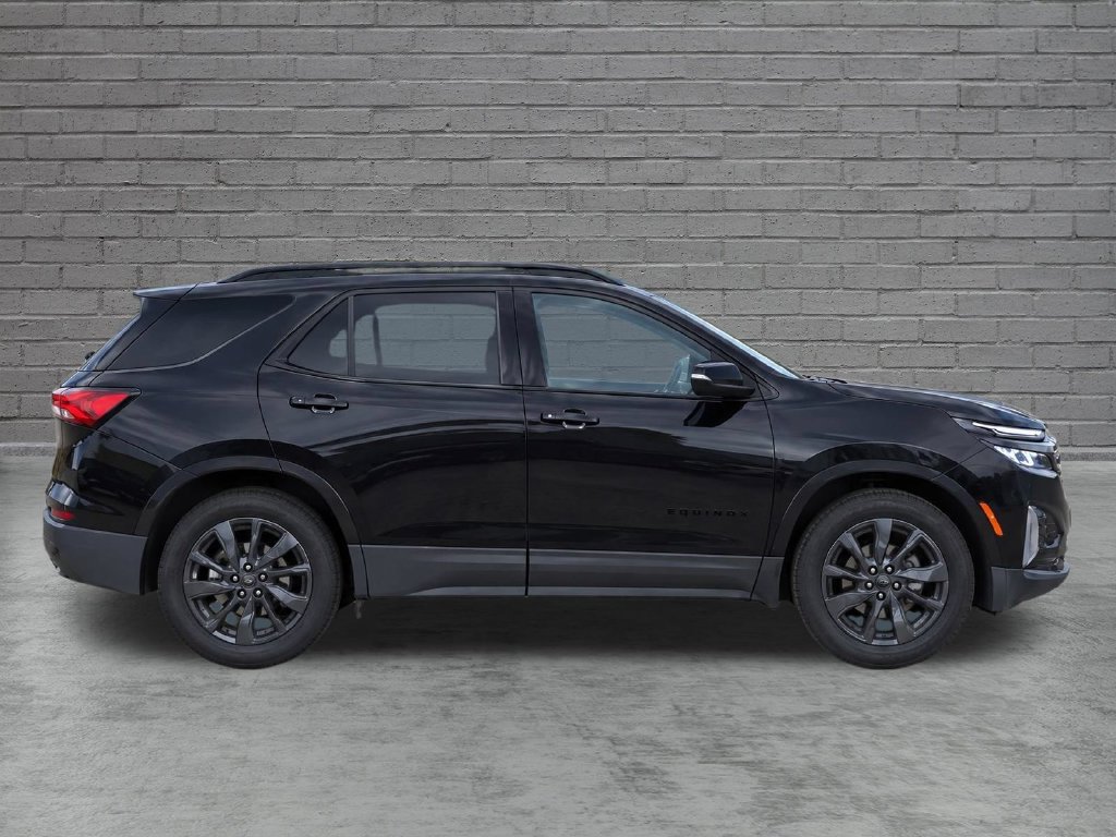 Certified 2023 Chevrolet Equinox RS w/ RS Leather Package AWD/4WD image 7