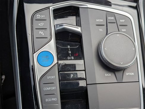 Used 2024 BMW i4 xDrive40i image 26