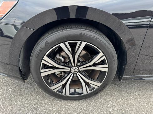 Used 2022 Volkswagen Passat 2.0T SE image 31