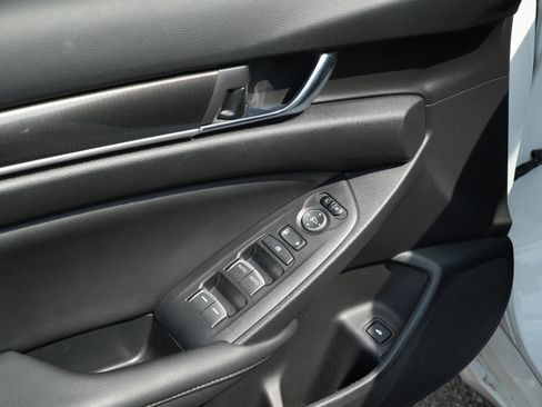 Used 2022 Honda Accord Sport image 13