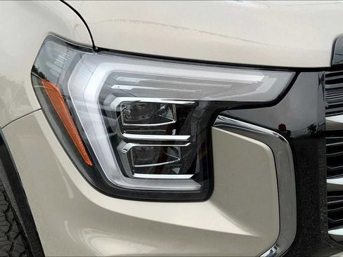 New 2026 GMC Terrain AT4 w/ Convenience Package III image 13