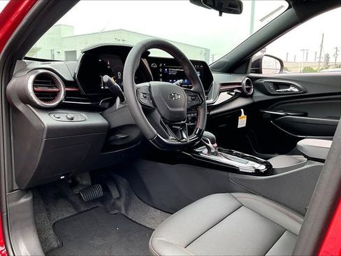 New 2026 Chevrolet Trax RS w/ Sunroof Package FWD image 8