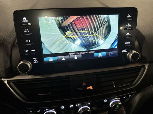 Used 2021 Honda Accord Touring image 25