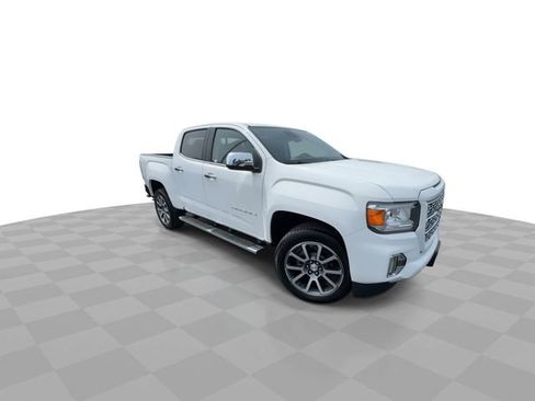 Certified 2022 GMC Canyon Denali AWD/4WD image 2