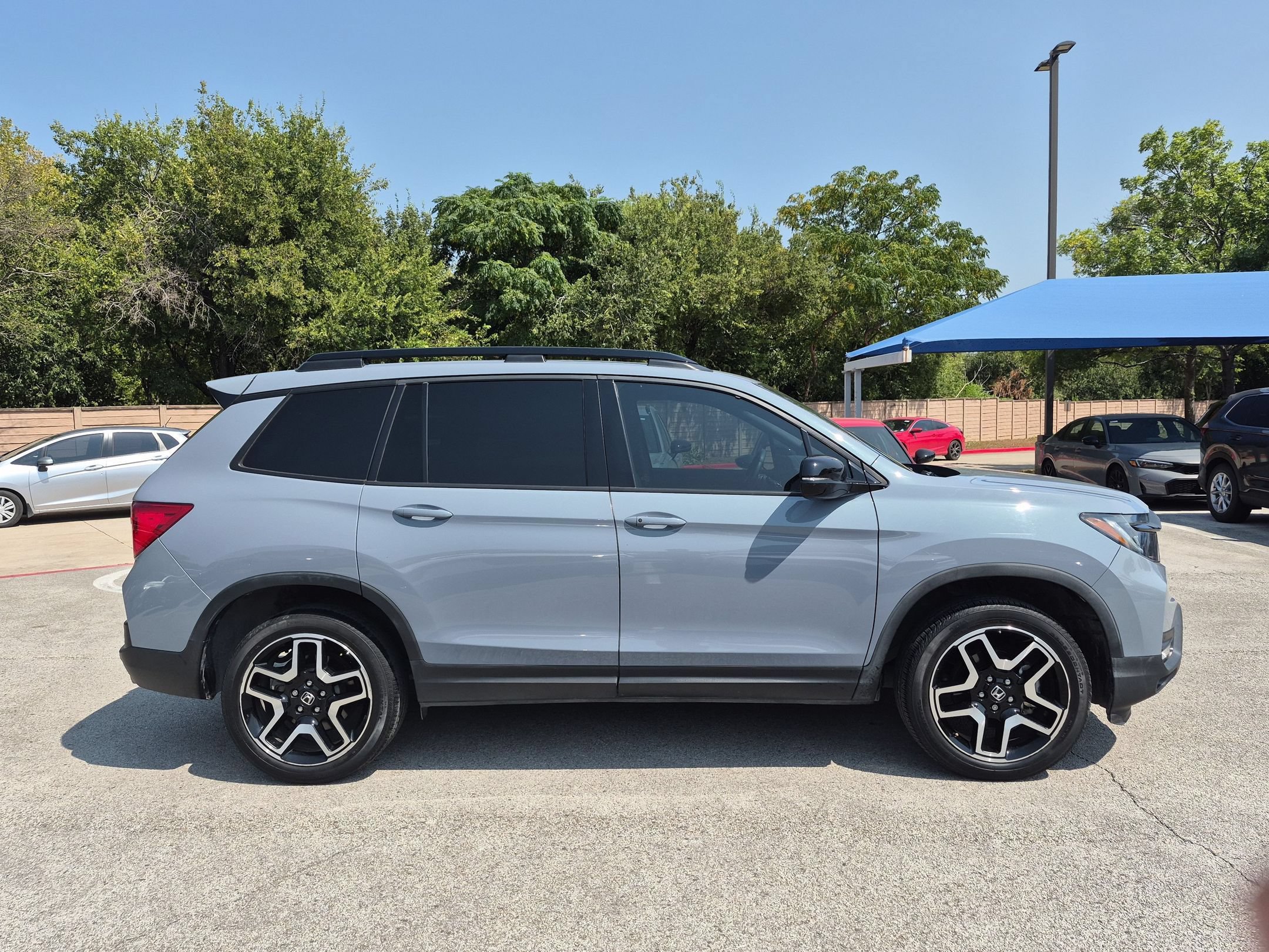 Certified 2023 Honda Passport Elite image 2