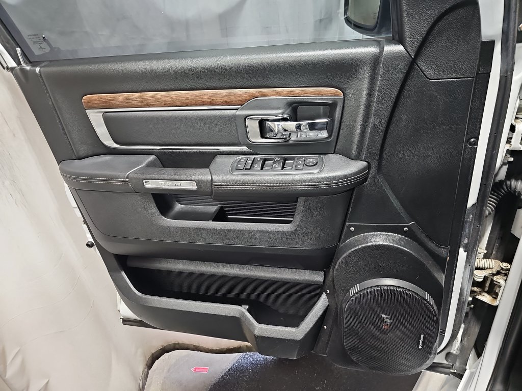 Used 2017 RAM 1500 Laramie w/ Convenience Group AWD/4WD image 25