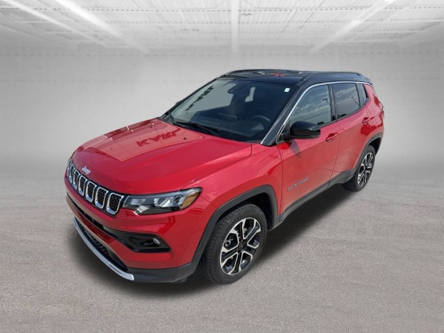 Used 2023 Jeep Compass Limited AWD/4WD image 2