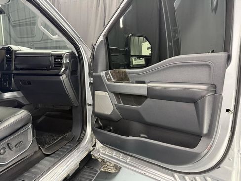 Used 2024 Ford F250 Lariat w/ Lariat Ultimate Package AWD/4WD image 26