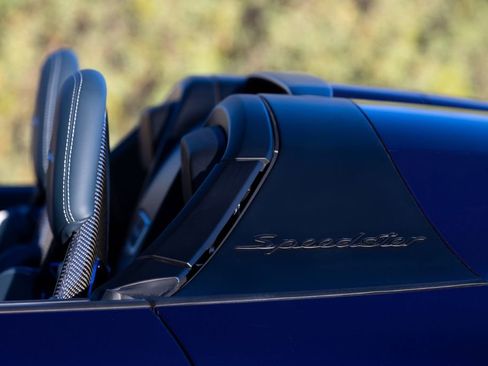 Used 2019 Porsche 911 Speedster RWD image 40
