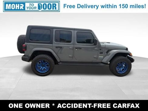 Used 2022 Jeep Wrangler Unlimited Sahara AWD/4WD image 6
