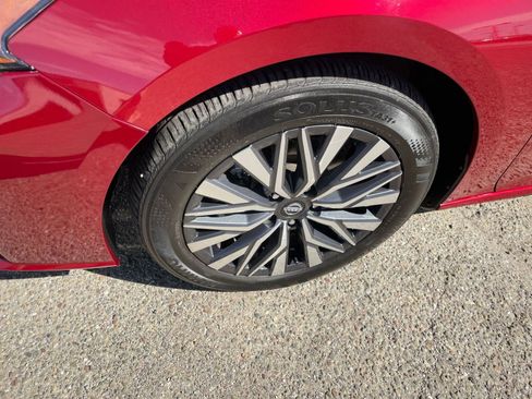 Used 2025 Nissan Altima 2.5 SV image 31