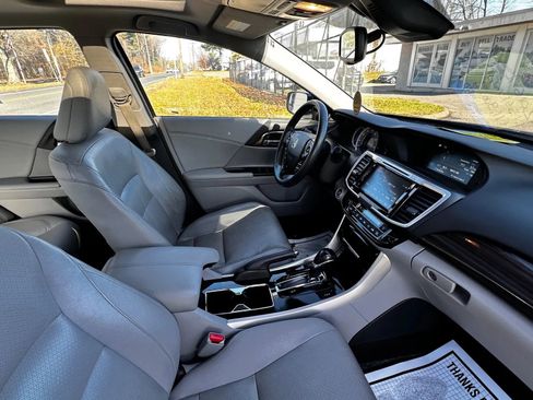 Used 2016 Honda Accord EX-L image 30