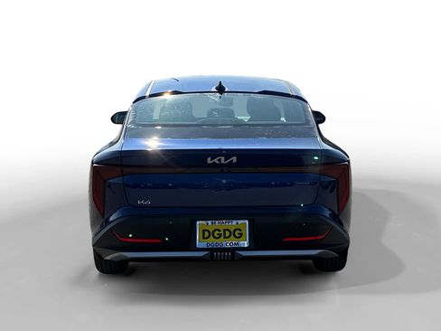 New 2025 Kia K4 LXS image 4