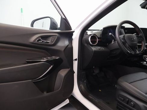 New 2026 Chevrolet Trax RS w/ Driver Confidence Package FWD image 9