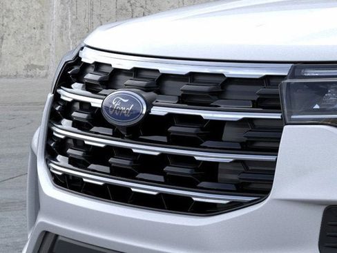 New 2025 Ford Explorer Active image 17