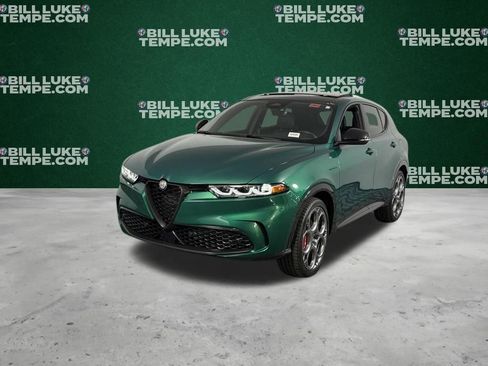 Used 2024 Alfa Romeo Tonale Veloce w/ Premium Interior Package AWD/4WD image 10