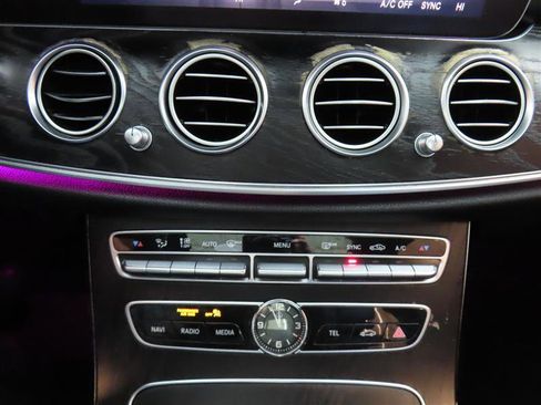 Used 2018 Mercedes-Benz E 43 AMG 4MATIC Sedan image 34