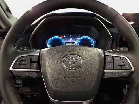 New 2026 Toyota Grand Highlander Platinum image 13