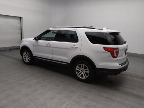 Used 2019 Ford Explorer XLT w/ Equipment Group 201A image 3