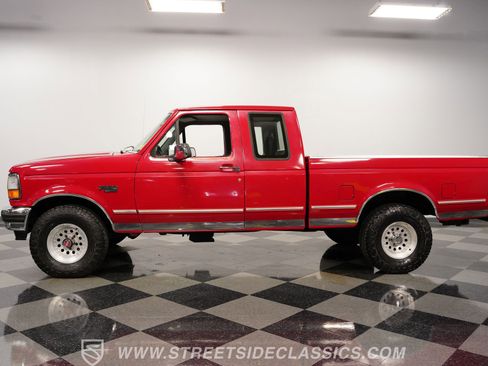 Used 1994 Ford F150 XLT image 2