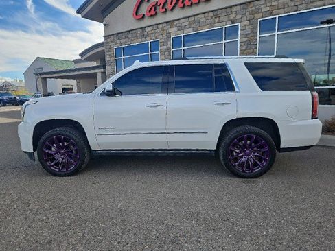 Used 2019 GMC Yukon Denali image 2