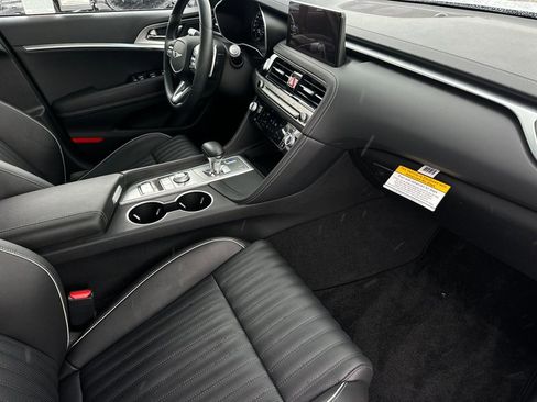 Used 2026 Genesis G70 2.5T Prestige image 15