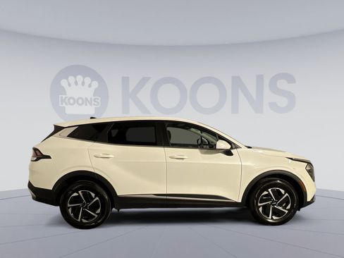 Used 2023 Kia Sportage LX AWD/4WD image 17