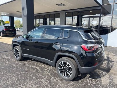 Used 2023 Jeep Compass Limited AWD/4WD image 5