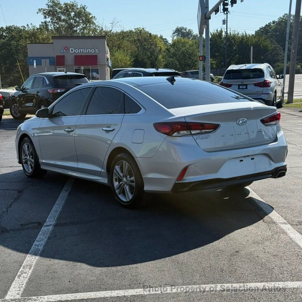 Used 2019 Hyundai Sonata Limited w/ Ultimate Package 04 FWD image 10