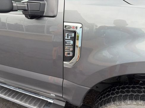 Used 2021 Ford F350 XL w/ STX Appearance Package AWD/4WD image 14