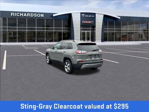 Used 2021 Jeep Cherokee Limited w/ Elite Package AWD/4WD image 3