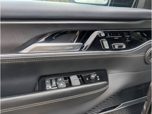 Used 2024 Jeep Grand Wagoneer L Series II w/ Quick Order Packagew 28T image 15