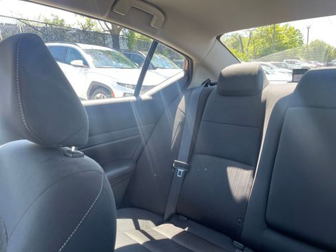 Used 2025 Nissan Altima 2.5 SV FWD image 34