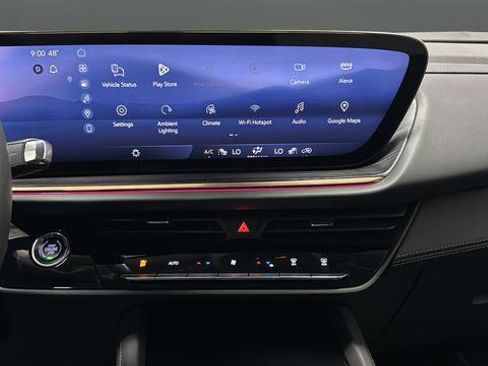 Used 2025 Buick Envision Avenir AWD/4WD image 13